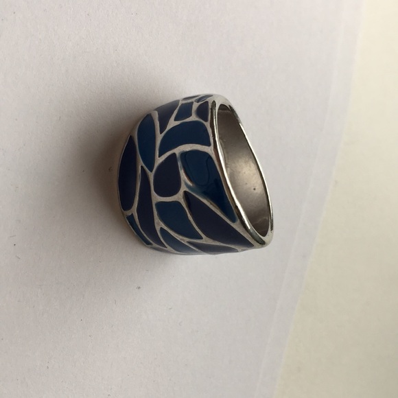 Blue ring - Picture 2 of 3